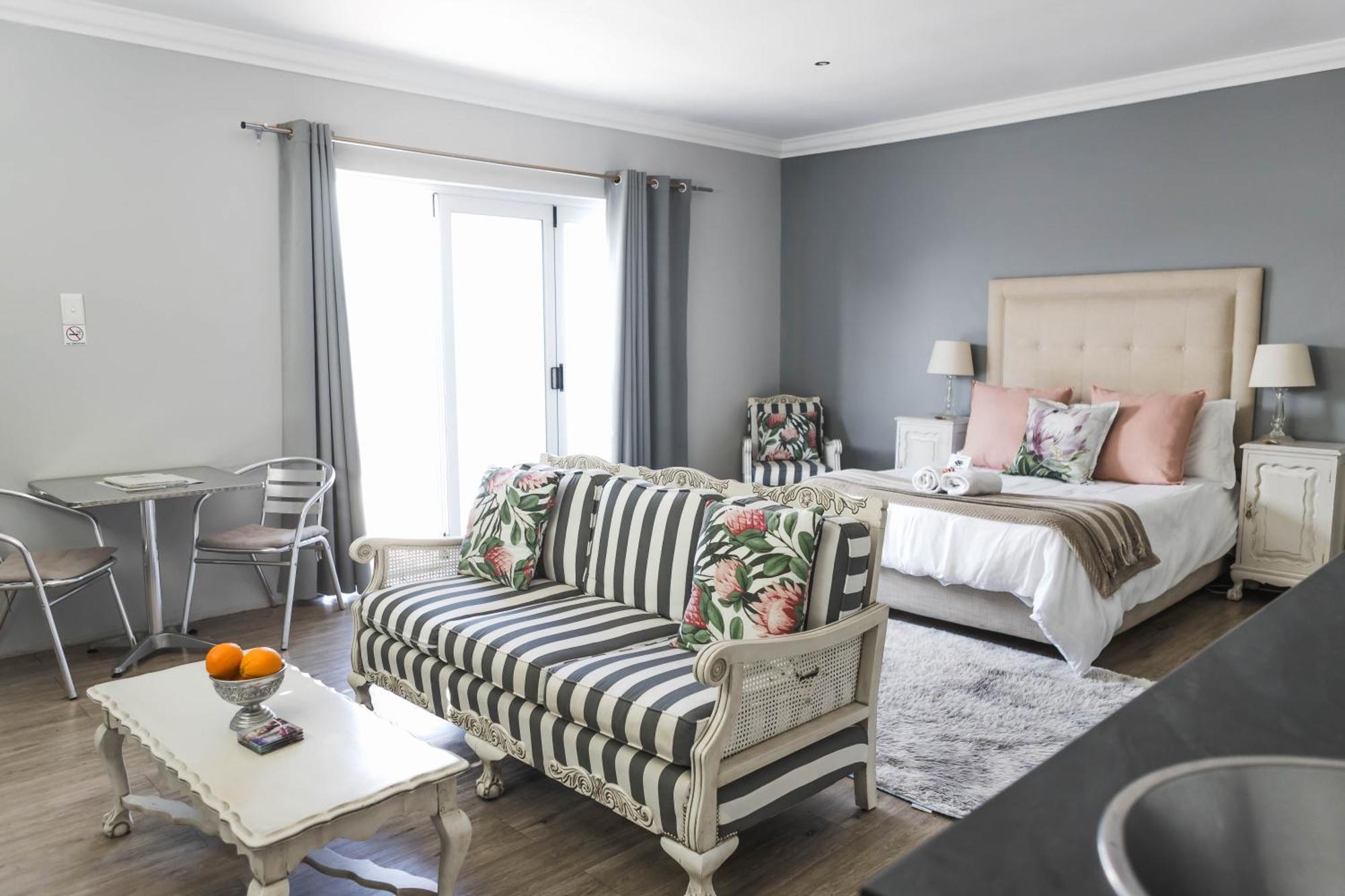 Namaste Spacious Studio Apartment Langebaan Exterior photo